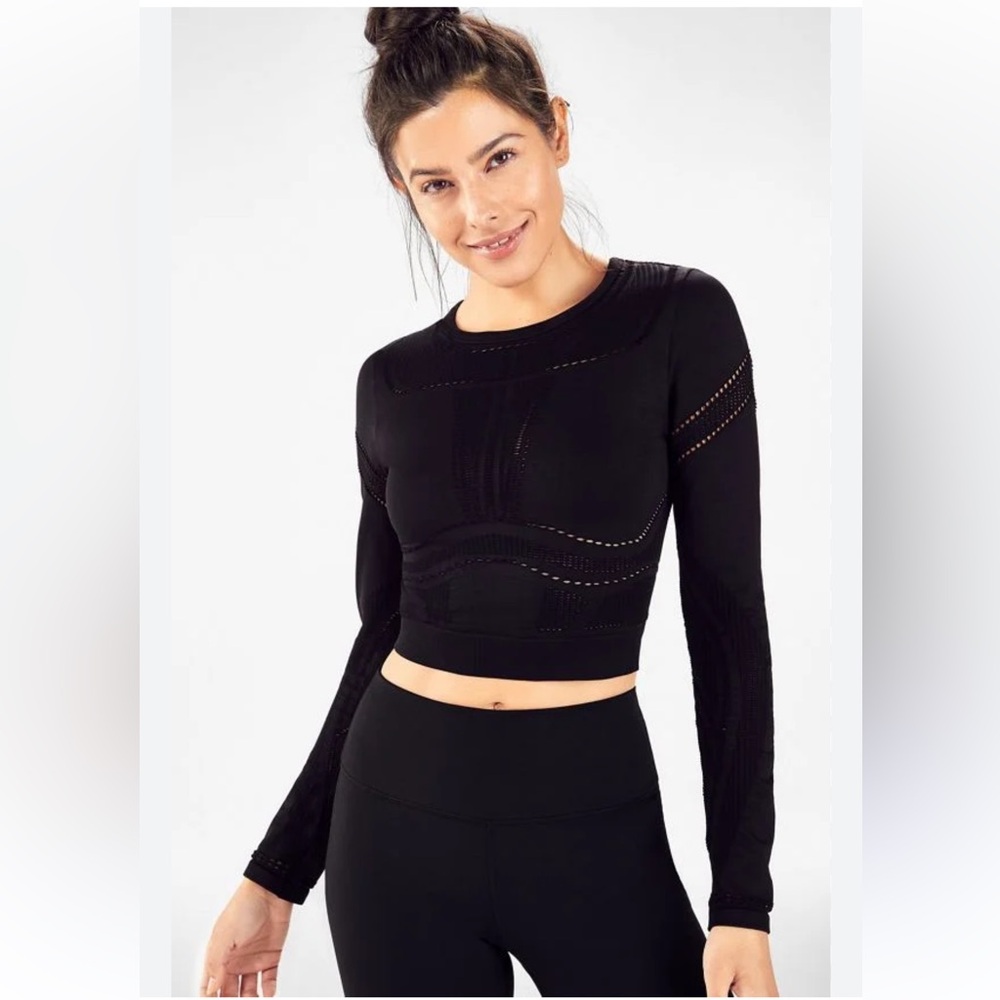 Fabletics Jaymee Mesh Long Sleeve Crop Laser Cut‎ Out Top. Size S